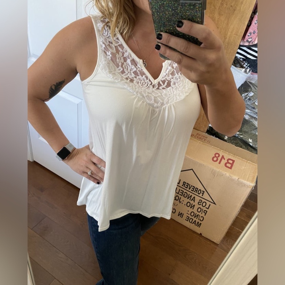 NWT P.S. Love white lace flowy tank top size small